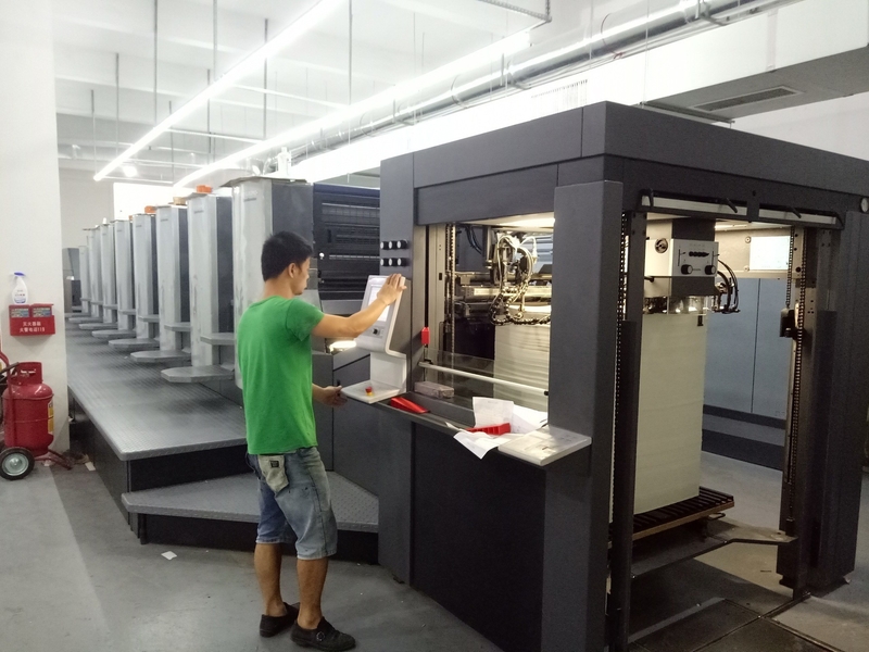 GUANGZHOU YM PACKAGE PRODUCTS CO.,LTD. lini produksi pabrikan