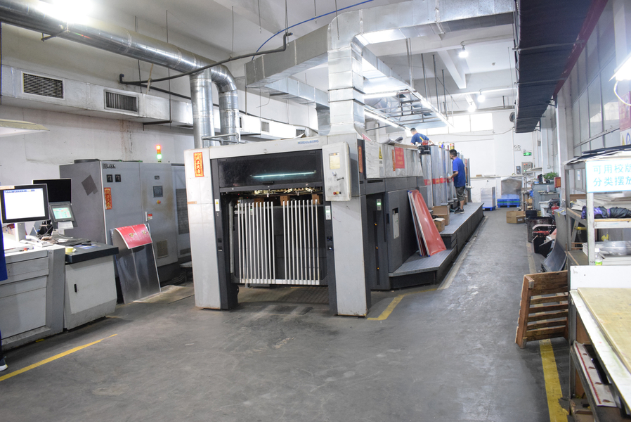 GUANGZHOU YM PACKAGE PRODUCTS CO.,LTD. lini produksi pabrikan