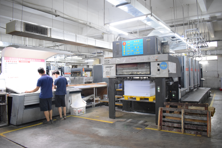 GUANGZHOU YM PACKAGE PRODUCTS CO.,LTD. lini produksi pabrikan