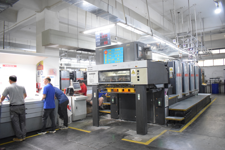GUANGZHOU YM PACKAGE PRODUCTS CO.,LTD. lini produksi pabrikan