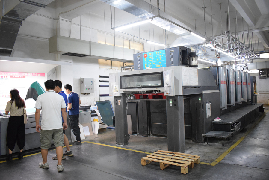 GUANGZHOU YM PACKAGE PRODUCTS CO.,LTD. lini produksi pabrikan