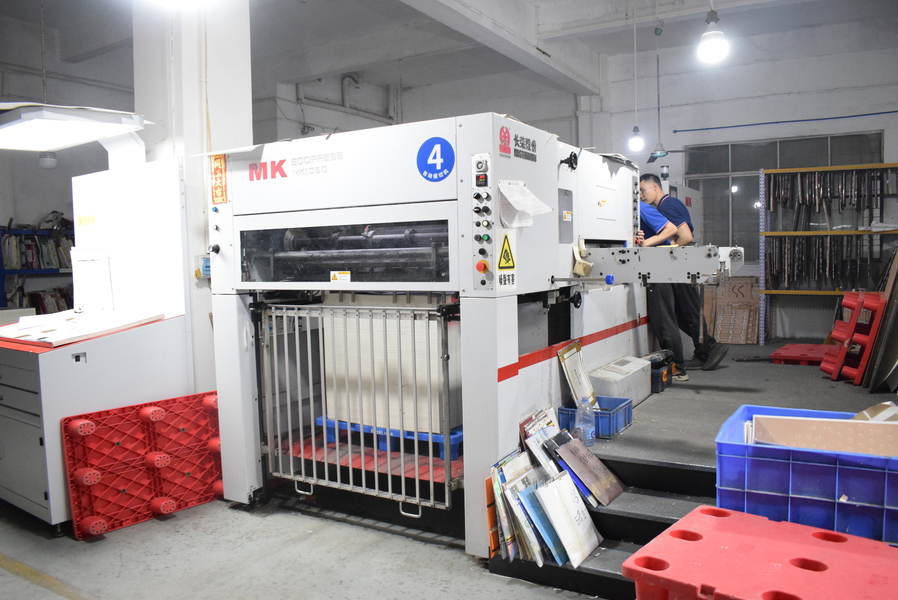 GUANGZHOU YM PACKAGE PRODUCTS CO.,LTD. lini produksi pabrikan