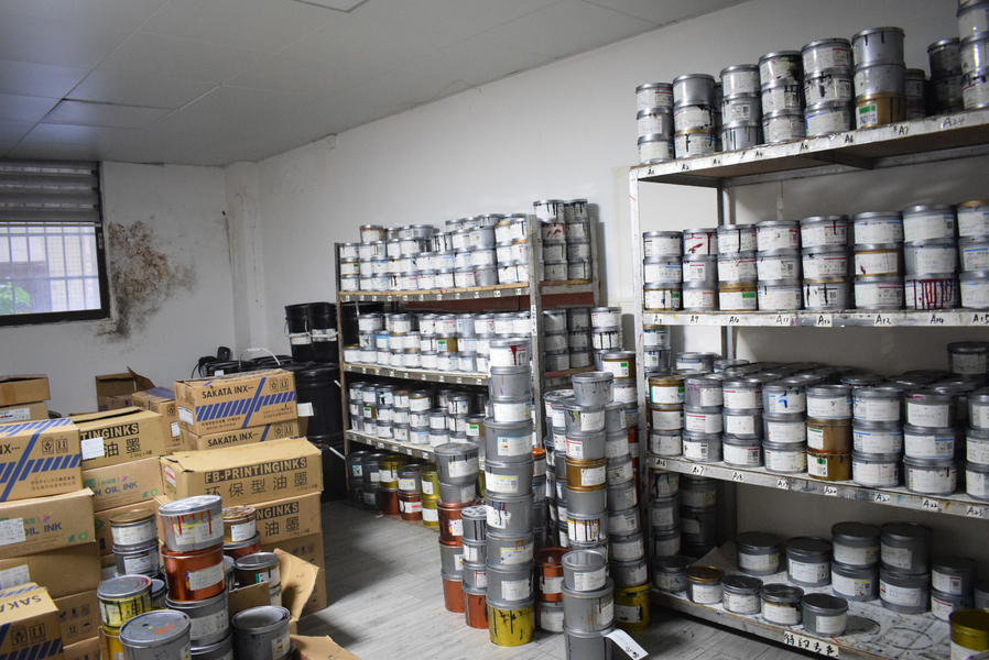 GUANGZHOU YM PACKAGE PRODUCTS CO.,LTD. lini produksi pabrikan