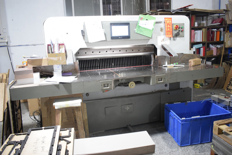 GUANGZHOU YM PACKAGE PRODUCTS CO.,LTD. lini produksi pabrikan