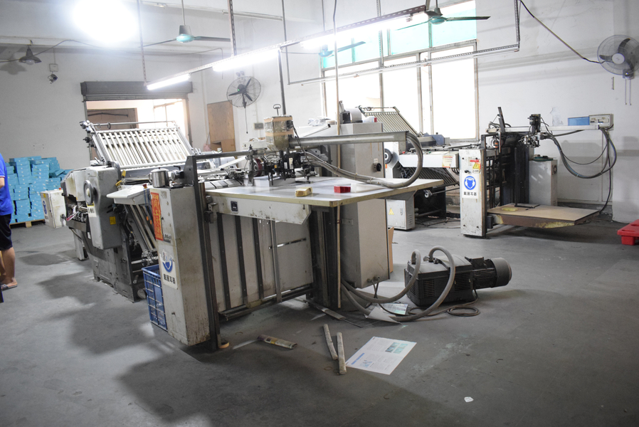 GUANGZHOU YM PACKAGE PRODUCTS CO.,LTD. lini produksi pabrikan
