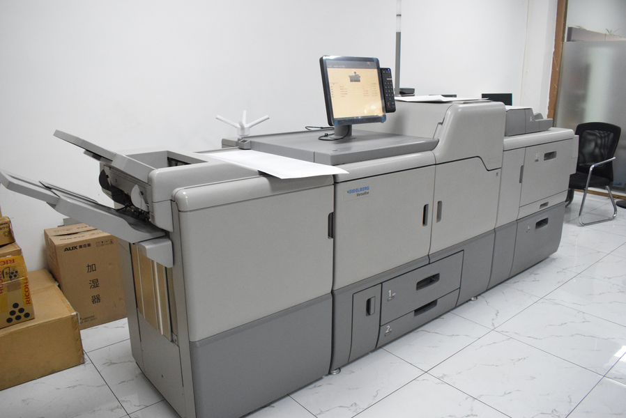 GUANGZHOU YM PACKAGE PRODUCTS CO.,LTD. lini produksi pabrikan