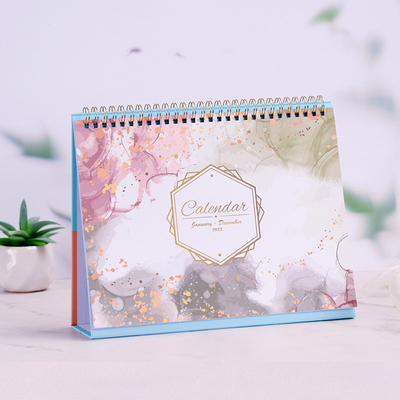 Upgrade Kantor Anda dengan 12 X 12 Inci Bisnis Branded Custom Desk Kalender Hadiah Perusahaan yang sempurna