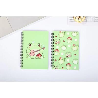 Notebook Hardcover Spiral Hitam menampilkan hardcover tahan lama yang mengikat spiral, ideal untuk seniman yang membuat sketsa dan mencatat